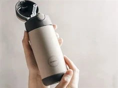 AYA&IDA cream beige kids drikkeflaske med sugerør 350ml